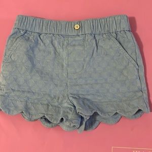 Scallop cut shorts